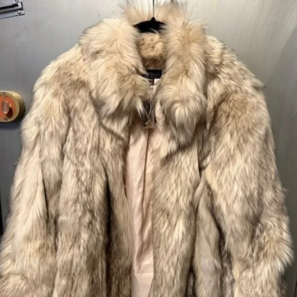 1970s Retro Vintage Inspired 'Leah' Faux Rabbit Fur Coat - Picture 5 of 16